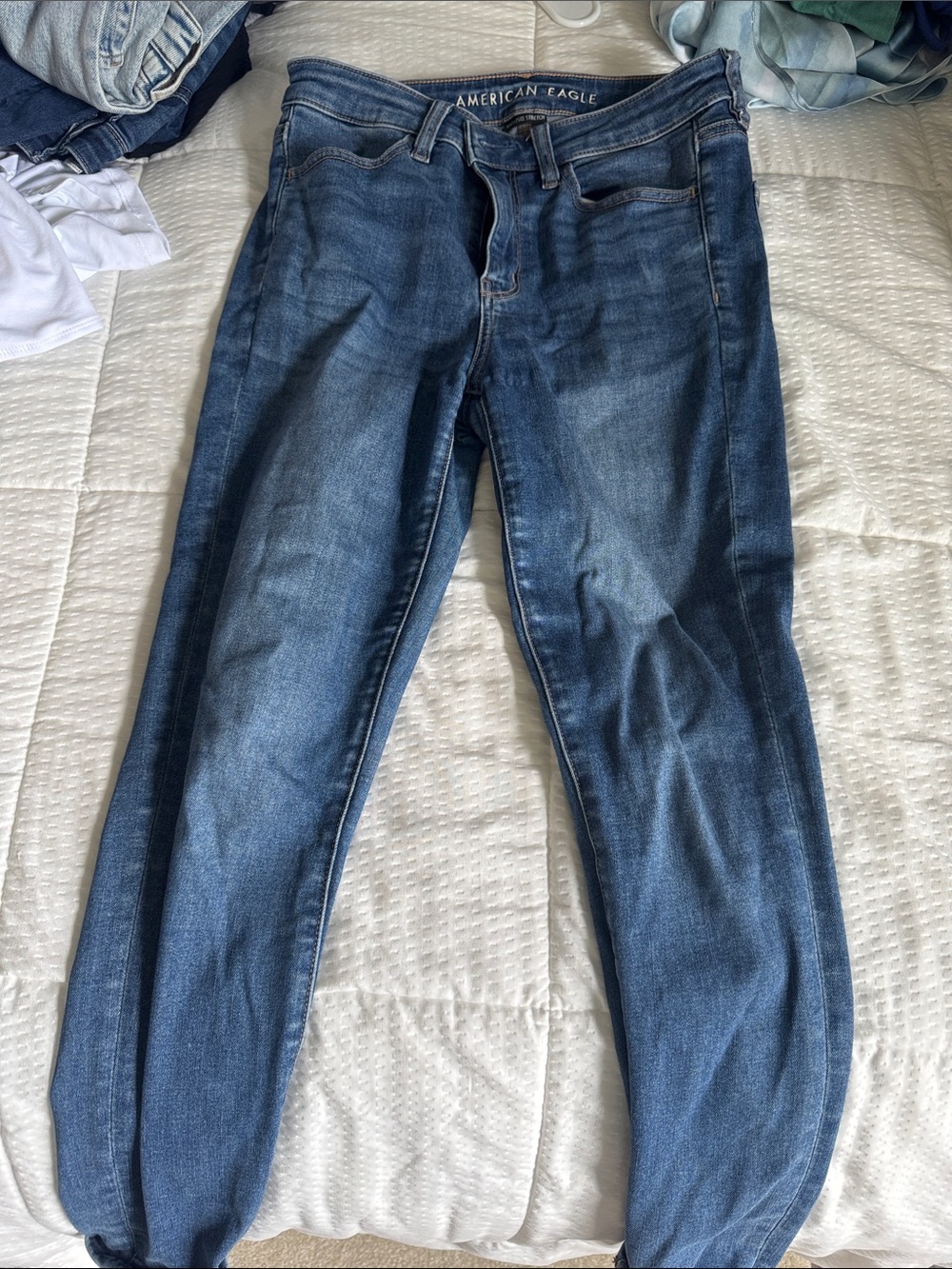 American Eagle Outfitters Women’s Dark Blue Skinny Jeans